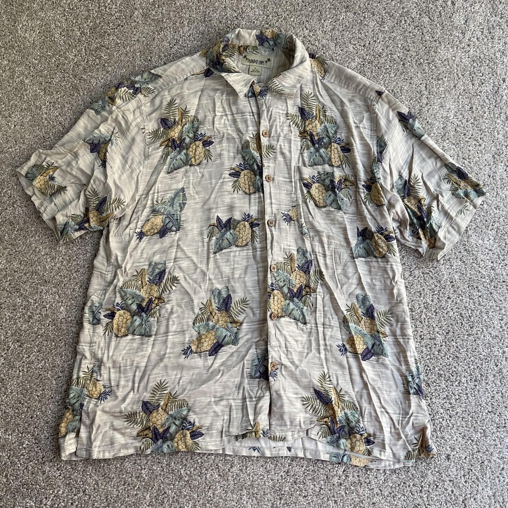 Paradise Coves Shirt Mens XL Hawaiian Silk Short Sleeve Button Up Pineapple